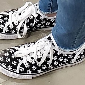 Lace up Paw Print shoes